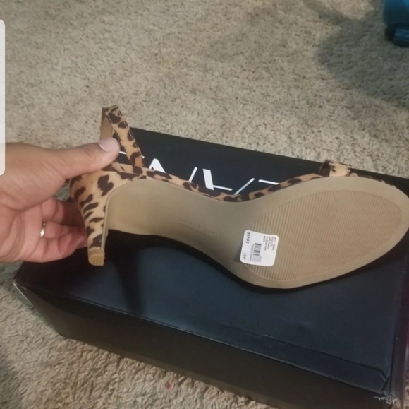 Leopard Strap Ankle High Heels - Picture 2 of 4